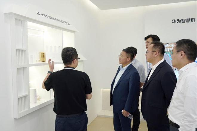 华为亮相2024中国联通合作伙伴大会展现智能科技全景实力(图2)